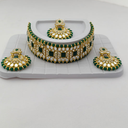 Elegant Choker Necklace Festive Set - Green color, Gold Plated