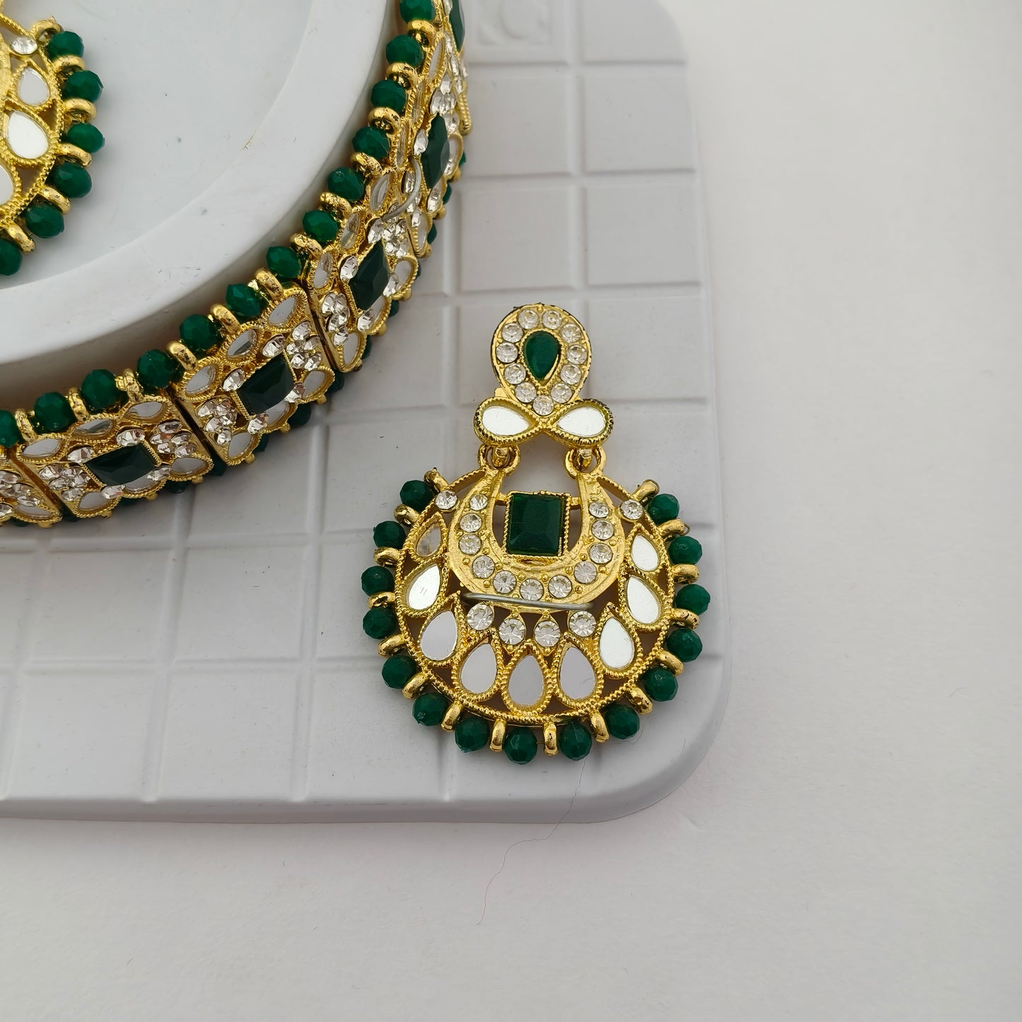 Elegant Choker Necklace Festive Set - Green color, Gold Plated