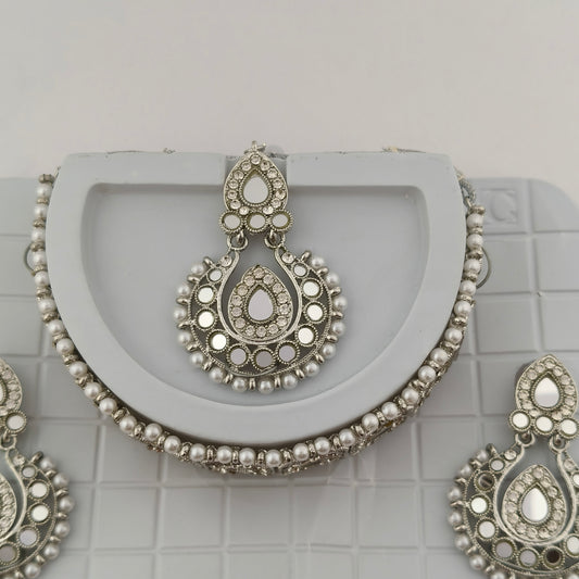 Elegant Choker Necklace Festive Set - White, Pearl, Silver Color