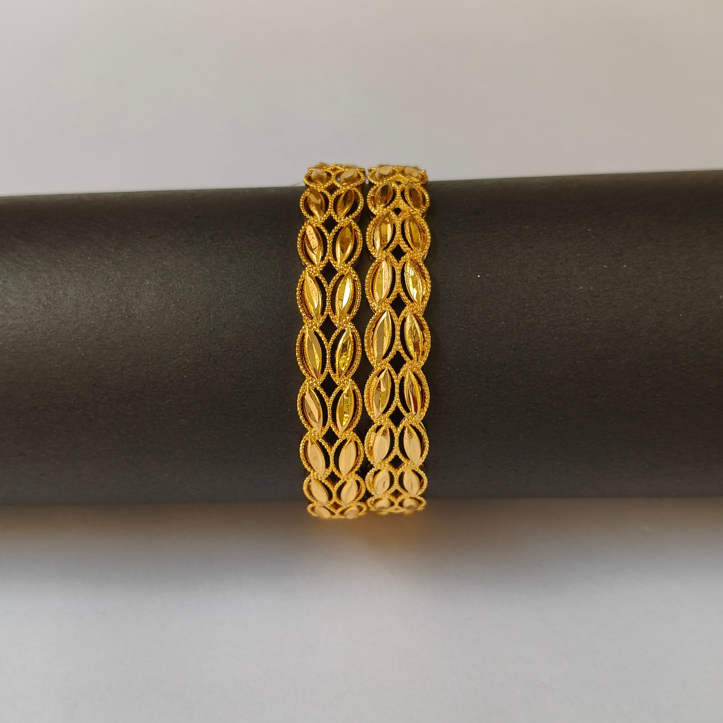 Gold Interwoven Lattice Filigree Bangles