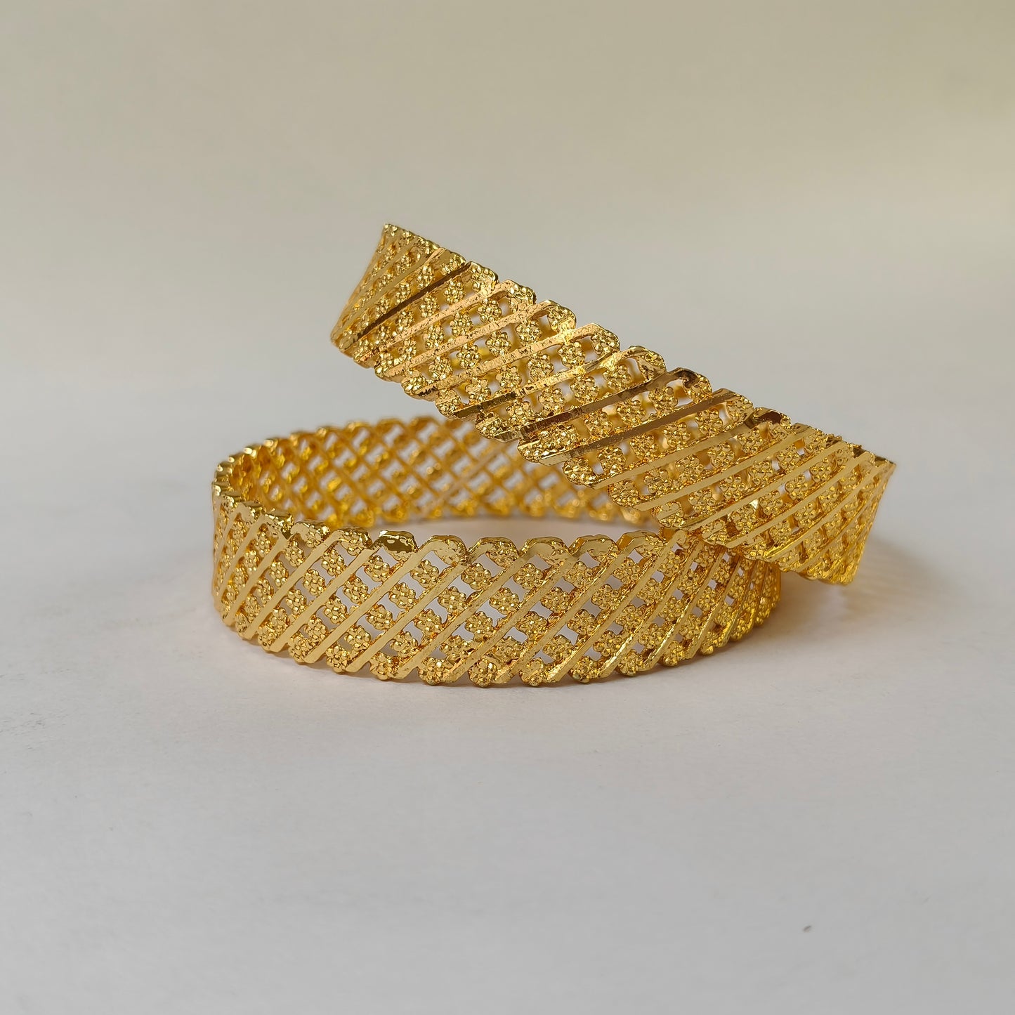 Geometric Intertwined Gold Textured Bangles - 6 Flowered