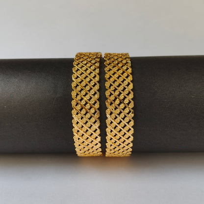 Geometric Intertwined Gold Textured Bangles - 6 Flowered