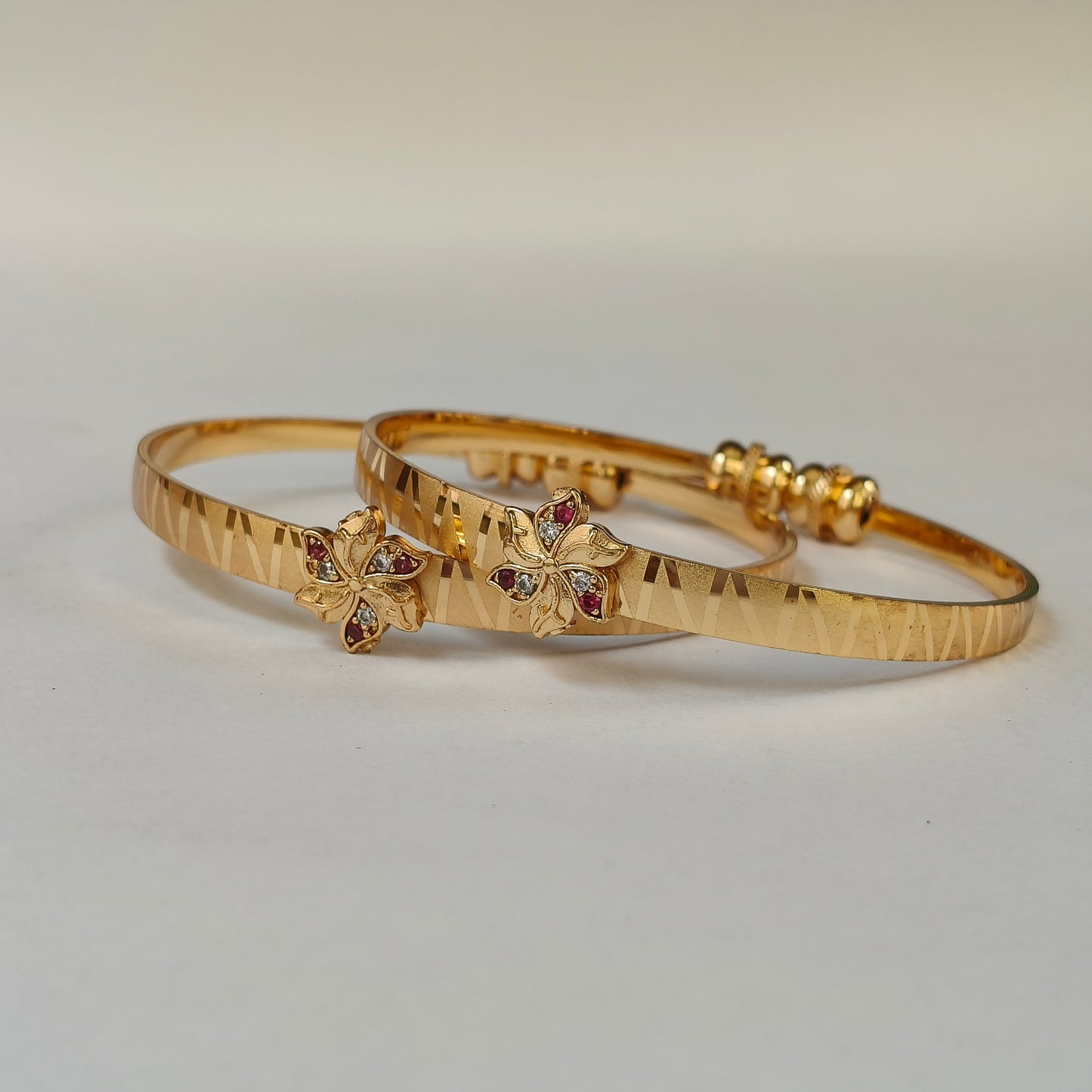 Gold Toned Floral Openable Kadas