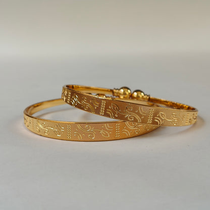 Floral Etched Gold-Tone Kada