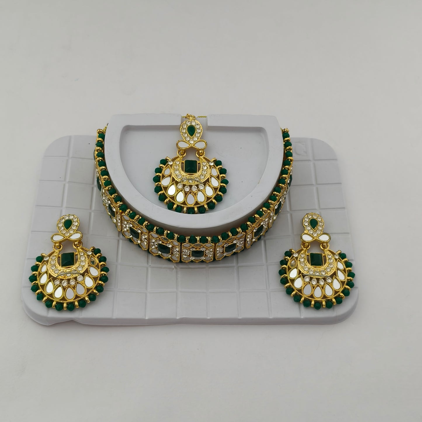 Elegant Choker Necklace Festive Set - Green color, Gold Plated