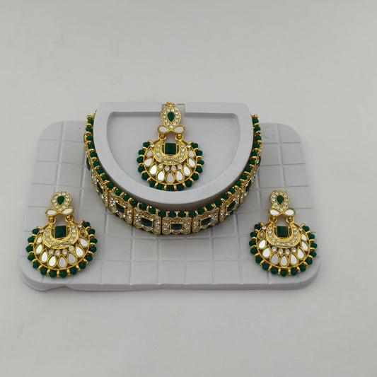 Elegant Choker Necklace Festive Set - Green color, Gold Plated