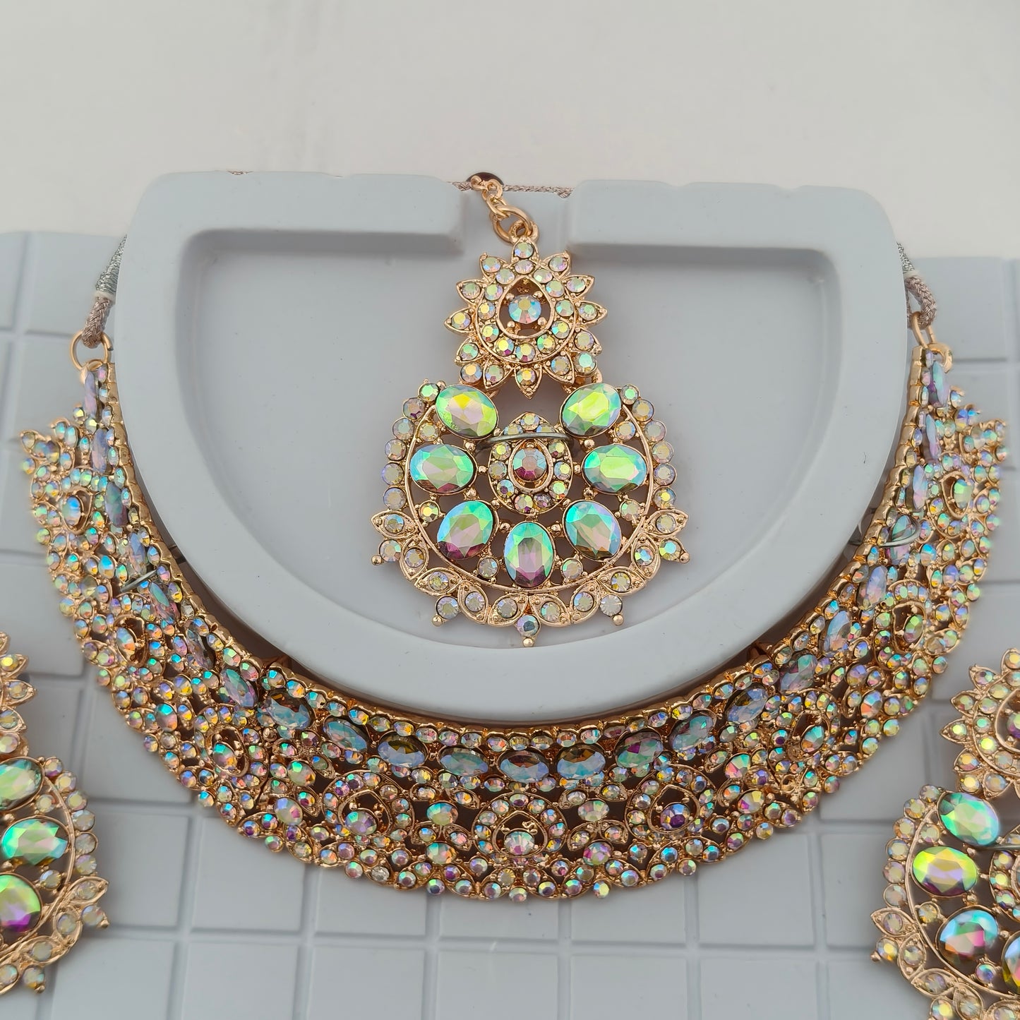 Elegant Choker Necklace Festive Set - Rainbow, Rose Gold Color