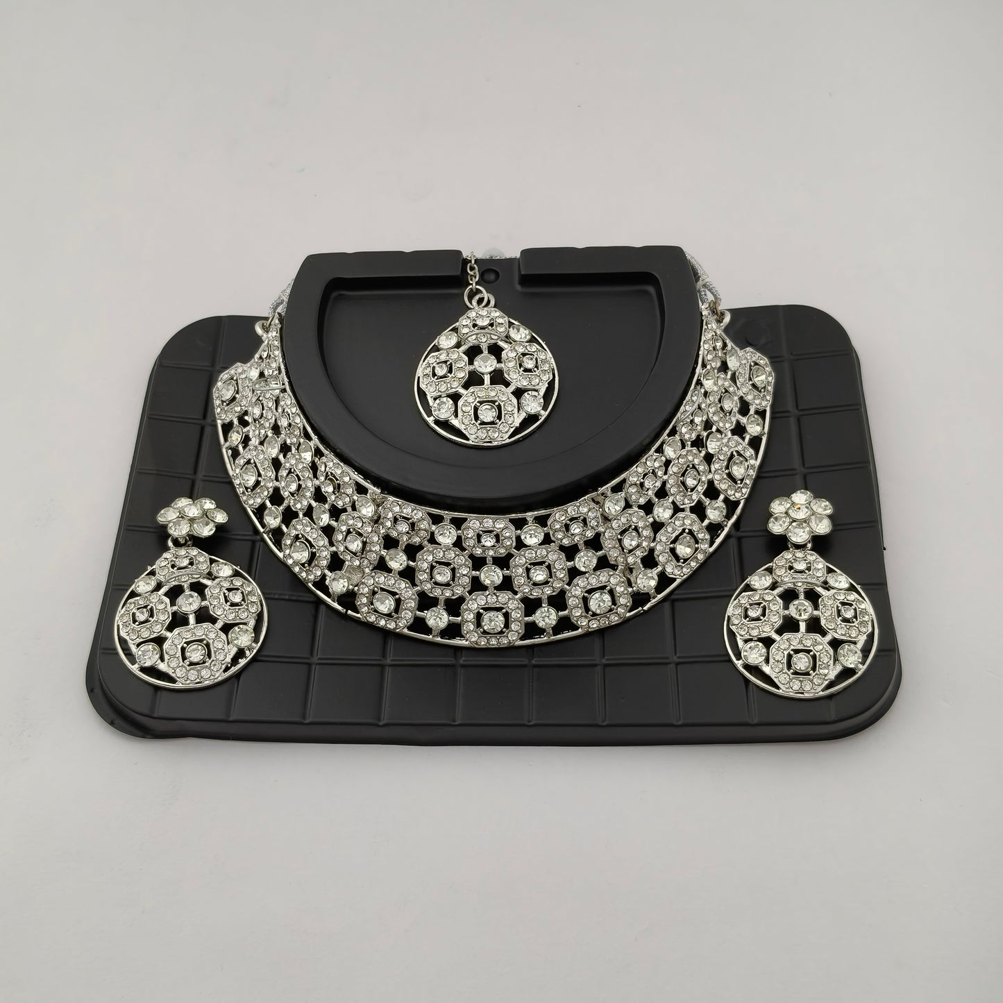 Elegant Choker Necklace Festive Set - White, Silver Color
