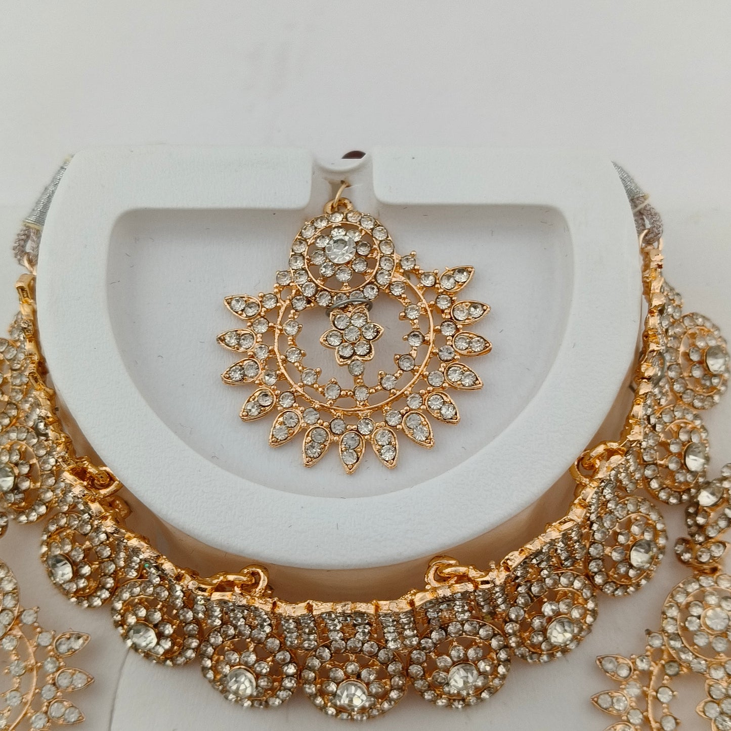Elegant Choker Necklace Festive Set - White, Rose Gold Color (Copy)