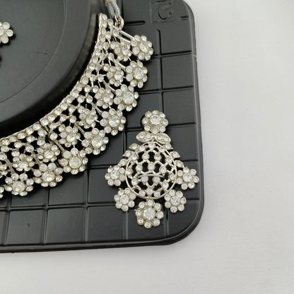 Elegant Choker Necklace Festive Set - White, Silver Color