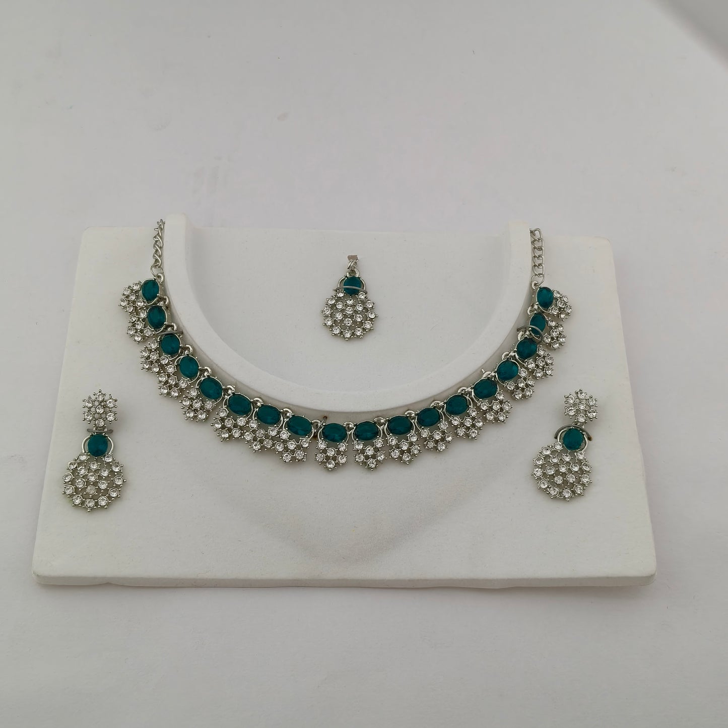 Elegant Short Necklace Set with Earrings & Maang Tika - Green, Silver color