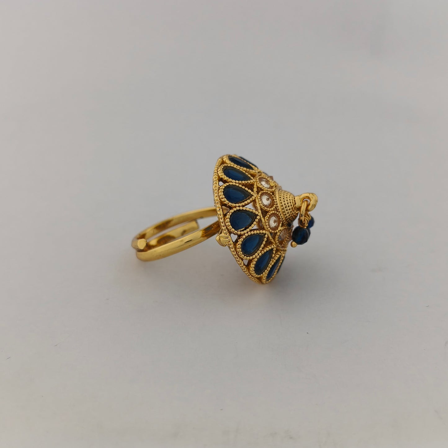 Sapphire Gunghroo Ring