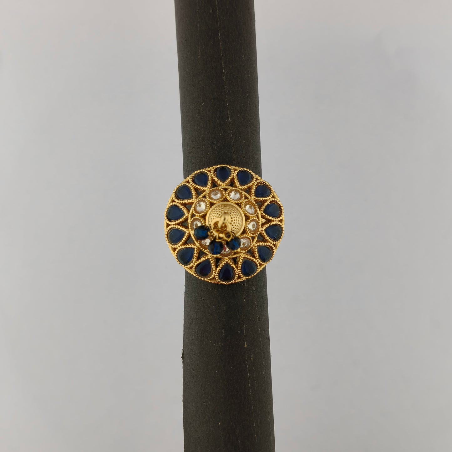 Sapphire Gunghroo Ring
