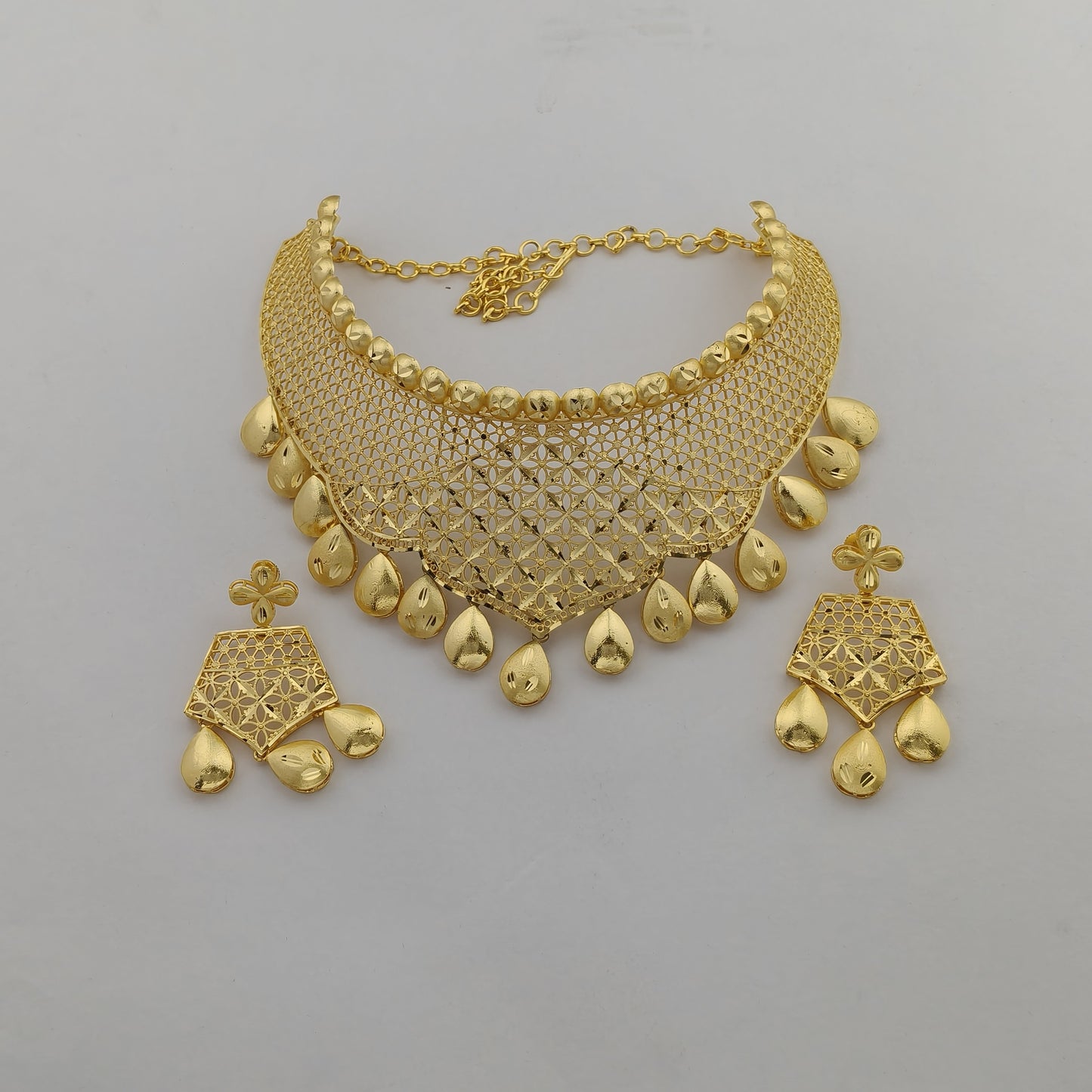 The Royal Mesh Choker