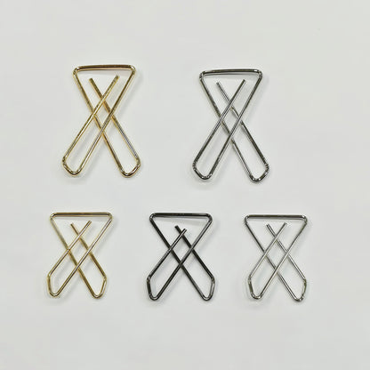 Saree Clip Pack of 5pcs. Gold & Silver color.