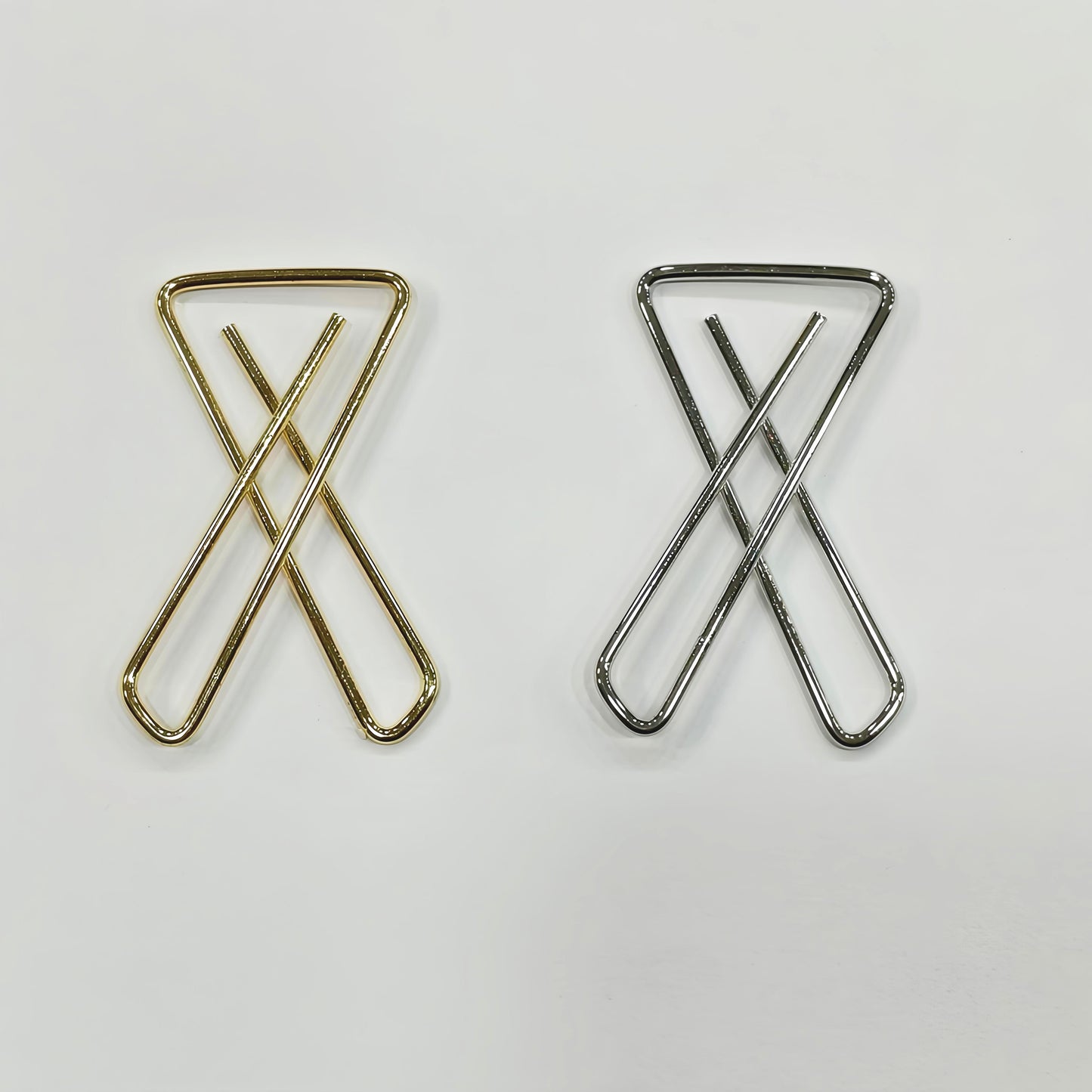 Saree Clip Pack of 5pcs. Gold & Silver color.