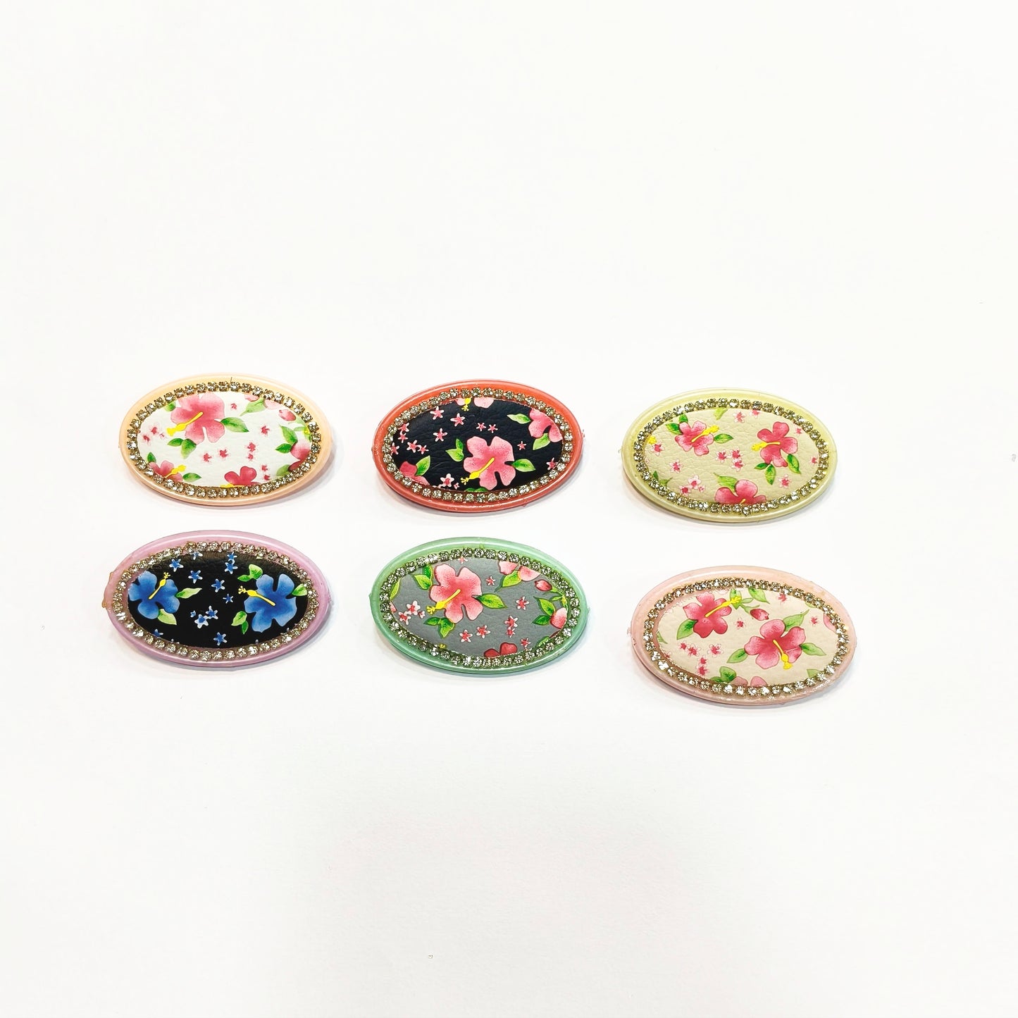 Saree Pin Pack of 6pcs. Floral print.