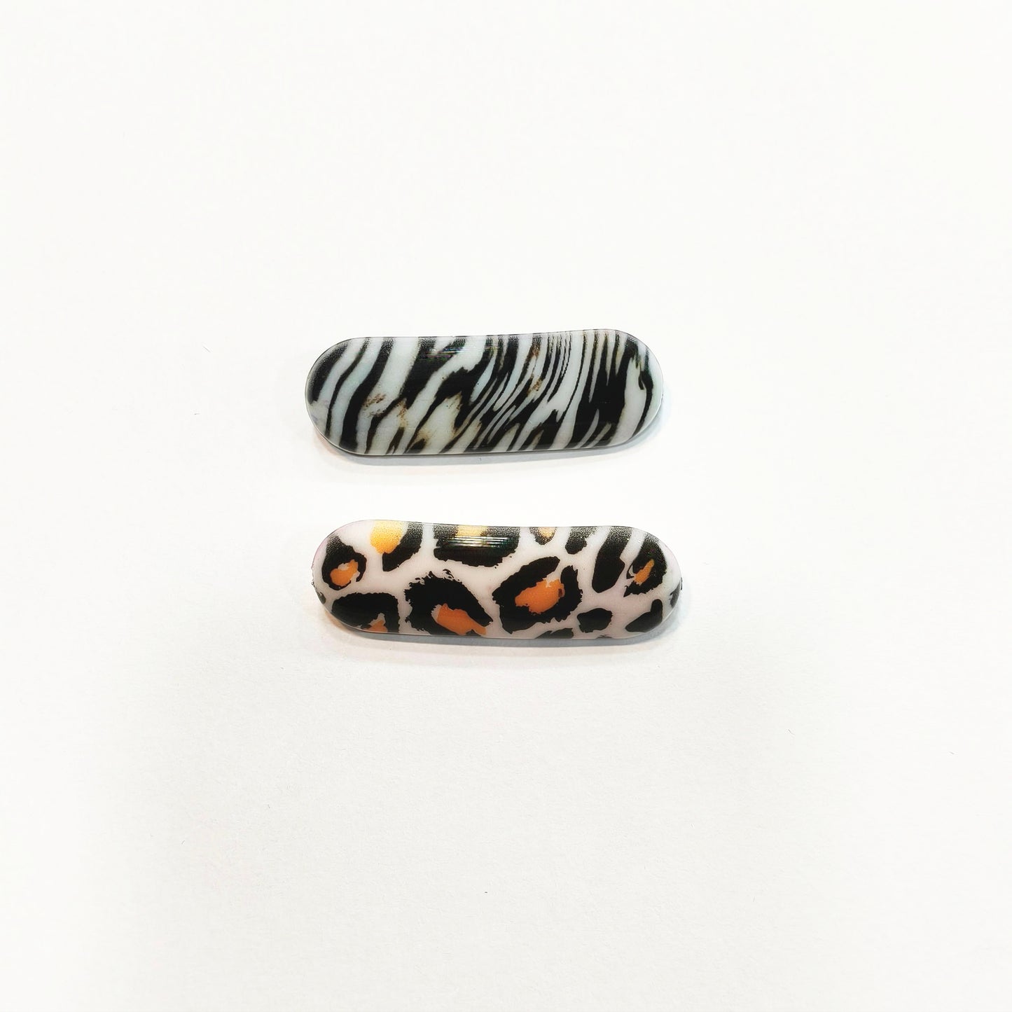 Saree Pin Pack of 6pcs. Wild Cats print.