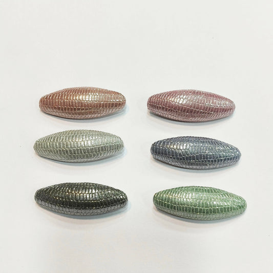 Saree Pin Pack of 6pcs. Textured pattern.