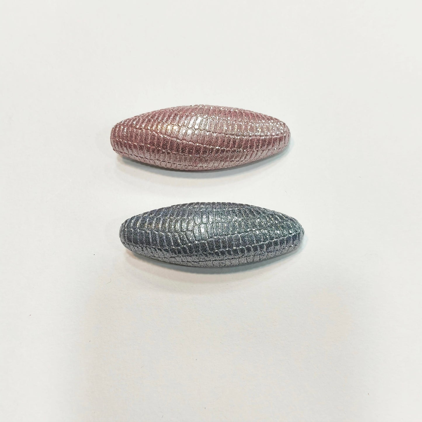 Saree Pin Pack of 6pcs. Textured pattern.
